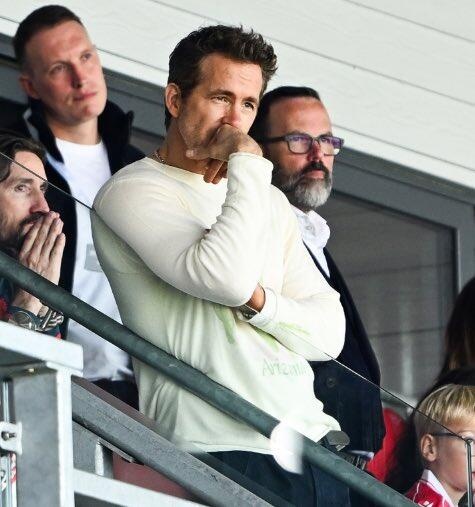 日讯, 汉克斯也现 日讯, 汉克斯也现