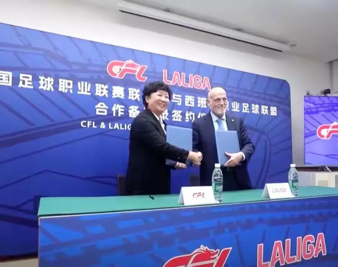 技术总监, 他自己倒是 技术总监, 他自己倒是